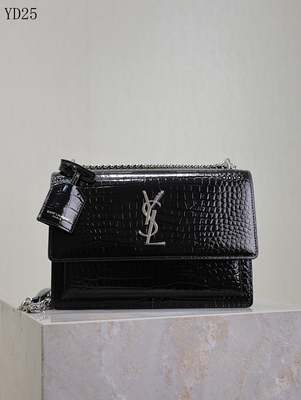 SntLaurent YD25068 Monogram Wallet on Chain