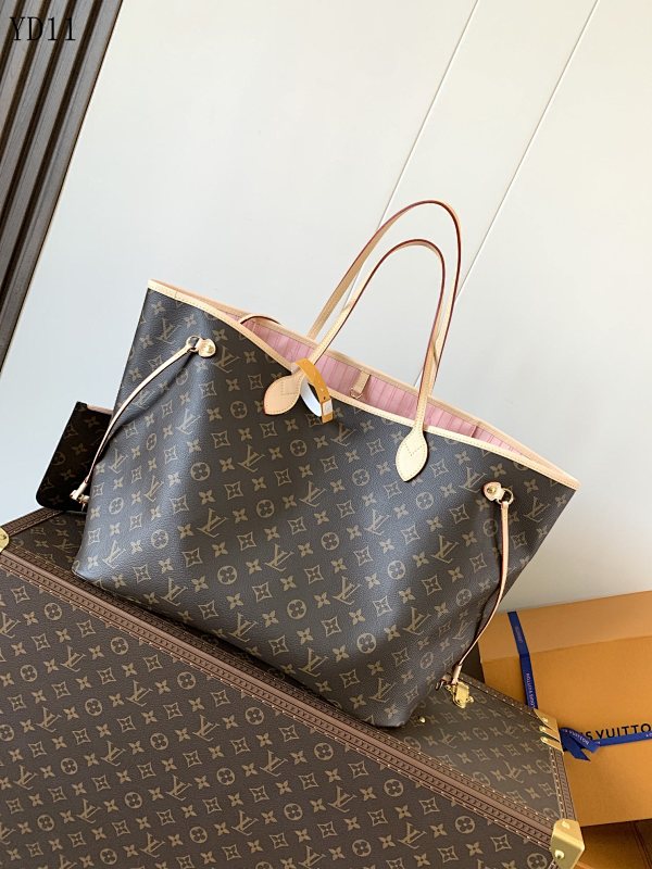 LVutton YD11 Monogram Canvas Shoulder Bag