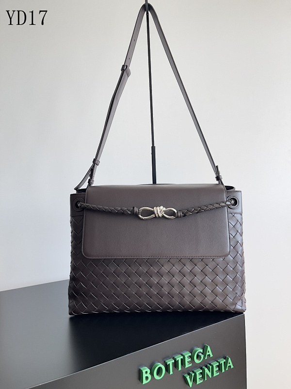 BOTTEGA VENETA YD17 Andiamo Men’s Shoulder Bag