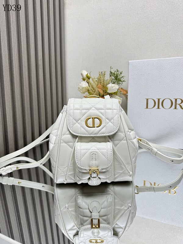 cover-185035674 Diiior YD32075 Quilted White Leather Backpack