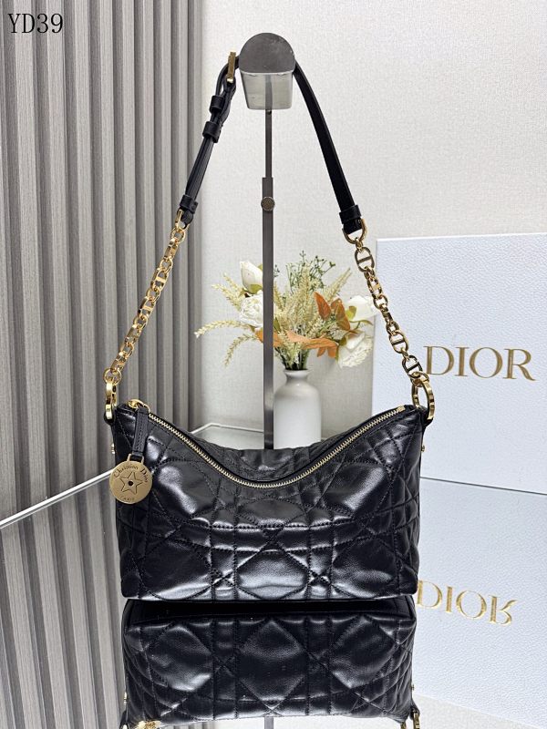 cover-185038504 Diiior Diiiorstar Hobo Chain Bag Black
