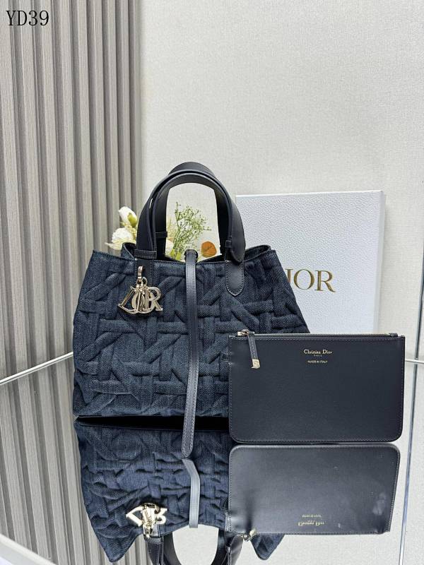 Diiior YD39070 Quilted Tote Bag