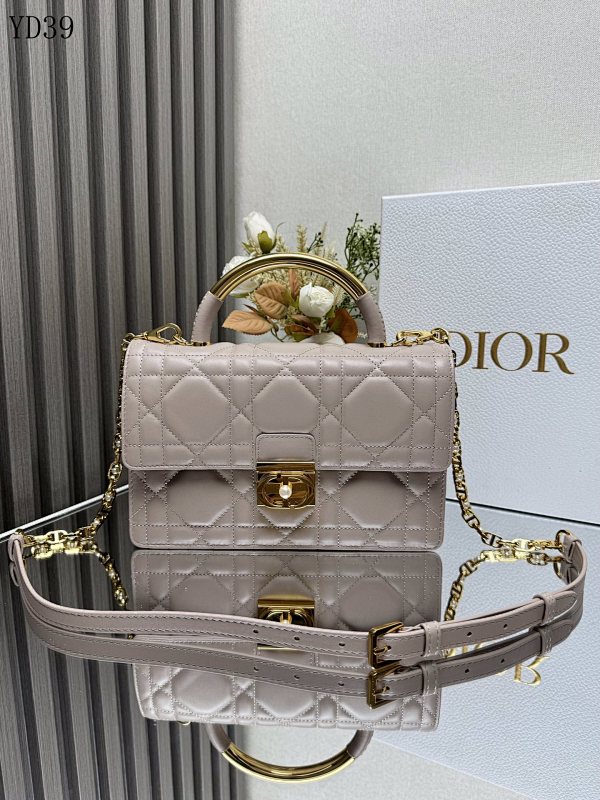 Diiior YD39075 Quilted Leather Handbag