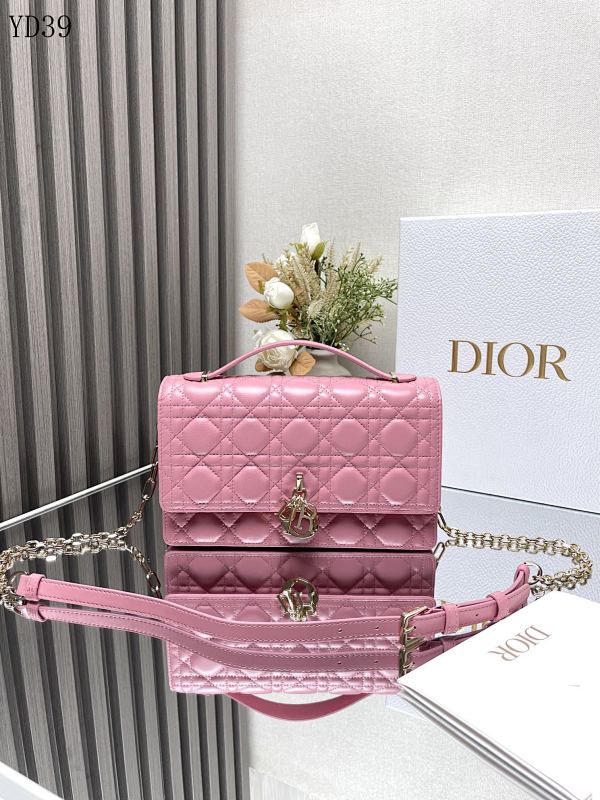 Diiior YD39073 Quilted Leather Crossbody Bag