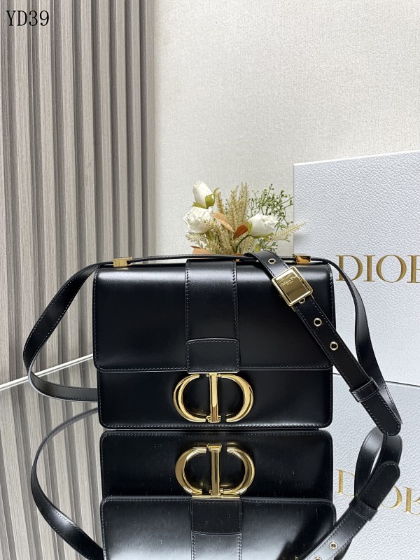 cover-185046496 Diiior M9203 Montaigne Black Leather Crossbody Bag