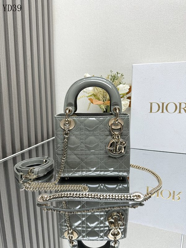 cover-185086182 Diiior YD39053 Lady Diiior Mini Quilted Patent Leather Handbag