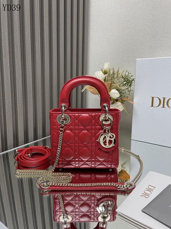 Christian Diiior YD39053 Red Leather Shoulder Bag