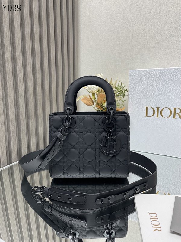 Diiior YD39063 Quilted Leather Tote Bag