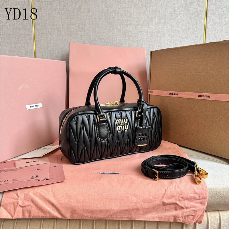 MiuuMiuu YD18093 Matelasse Bowling Bag