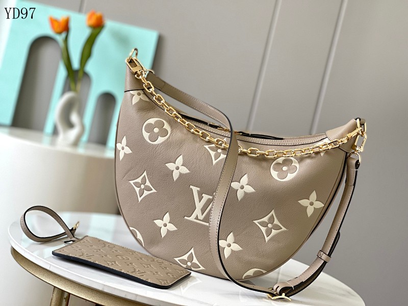 LVutton YD97060 46725 Lock Chain Shoulder Bag