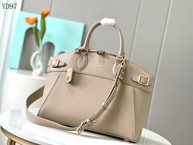 cover-191365579 LVutton M22914 Lock It MM Handbag