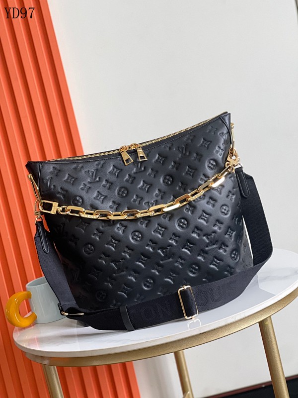LVutton M12068 Coussin Bag Black