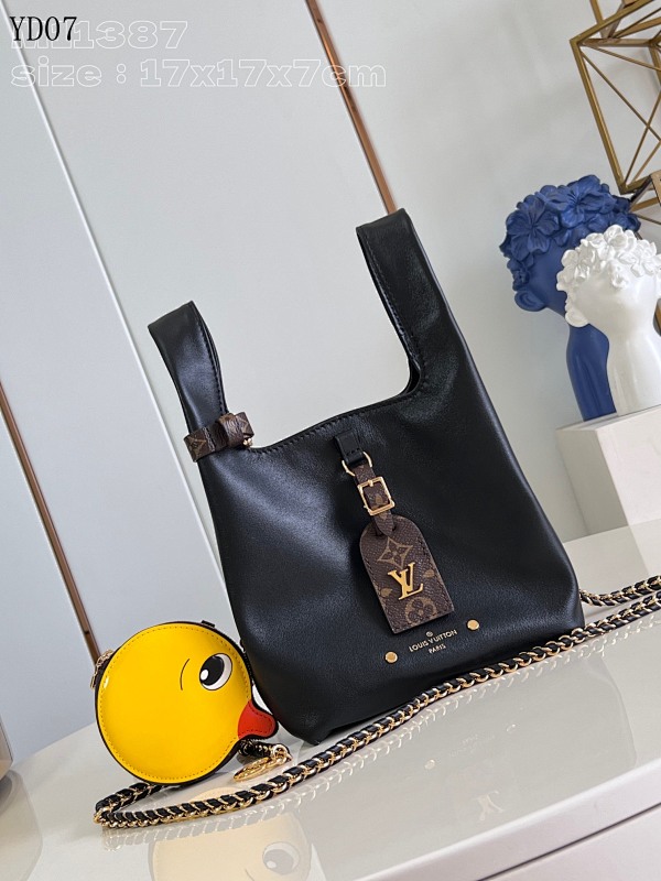 LVutton M11387 Atlantis BB Bag Black