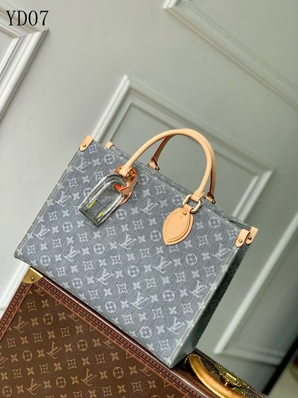 LVutton YD07 OnTheGo MM Handbag
