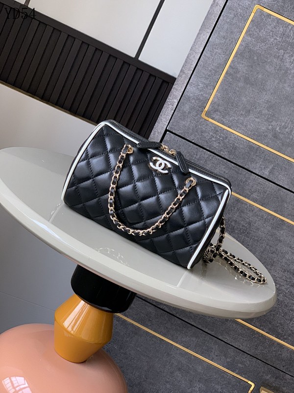 cover-196447833 CHANELL YD54092 25P Bowling Bag Quilted Calfskin Black with White Trim