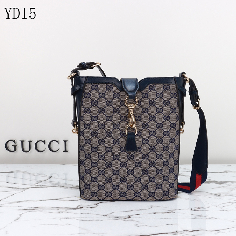 cover-199839529 Gucc1 YD15054 GG Supreme Canvas Crossbody Bag