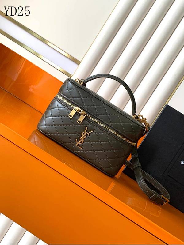SntLaurent YD25068 Quilted Leather Crossbody Bag