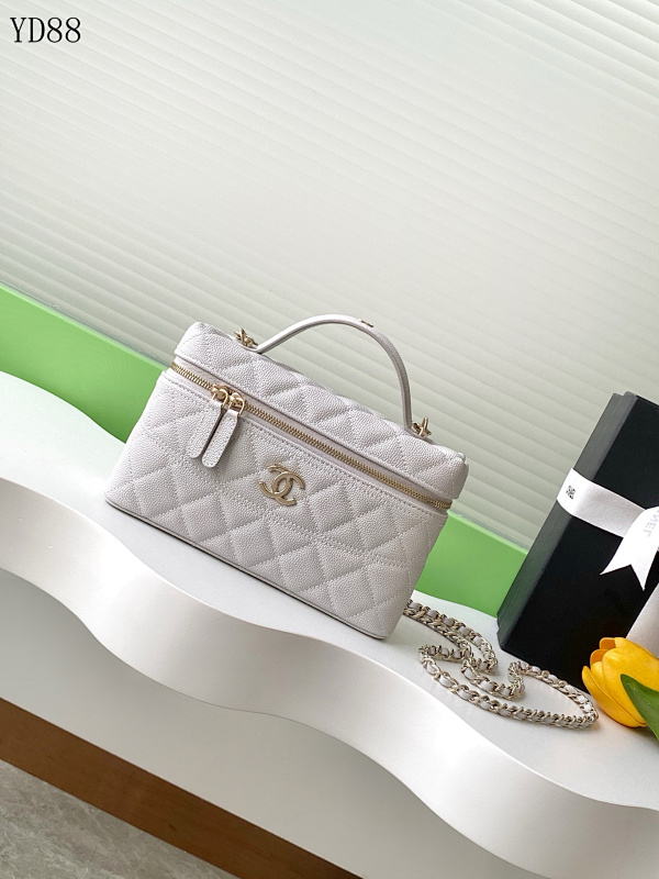 CHANELL YD88068 Quilted Leather Crossbody Bag