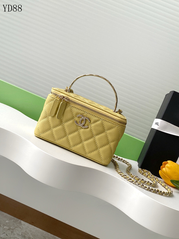 CHANELL YD88078 Quilted Leather Handbag
