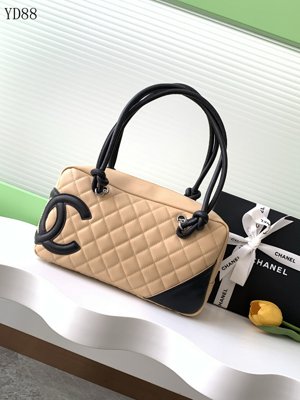 cover-201051975 CHANELL YD88 Quilted Tote Bag