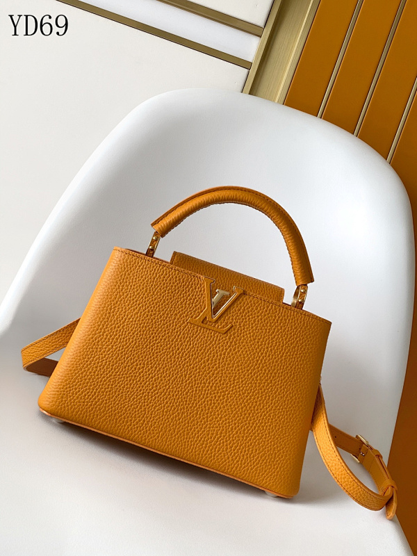 LVutton Capucines BB Handbag