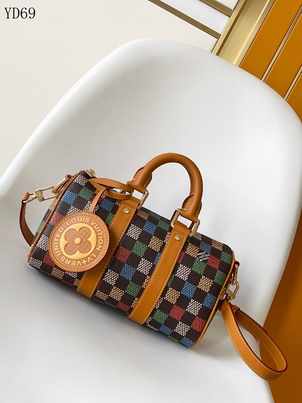 cover-203212909 LVutton YD69 Monogram Eclipse Reverse Keepall 25 Crossbody Bag