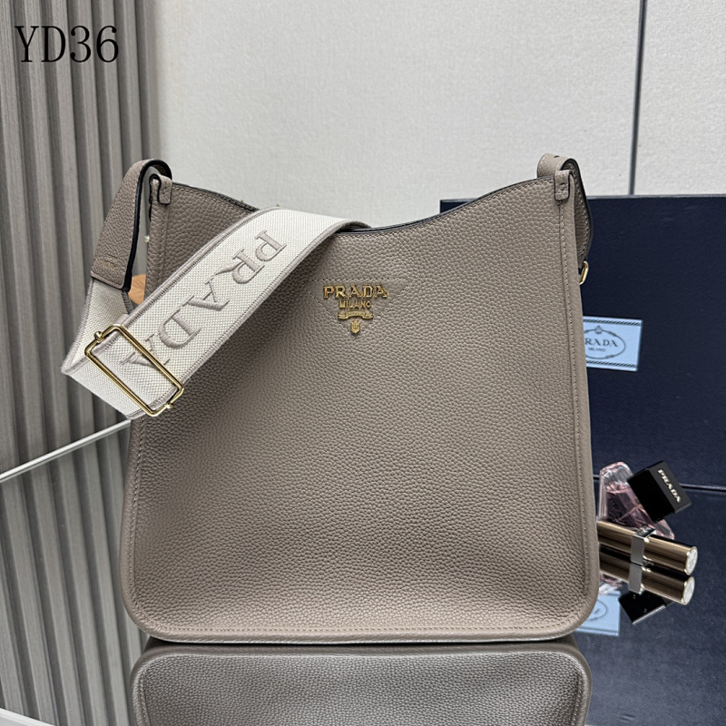 Pr4da 1BC073 Quilted Leather Tote Bag