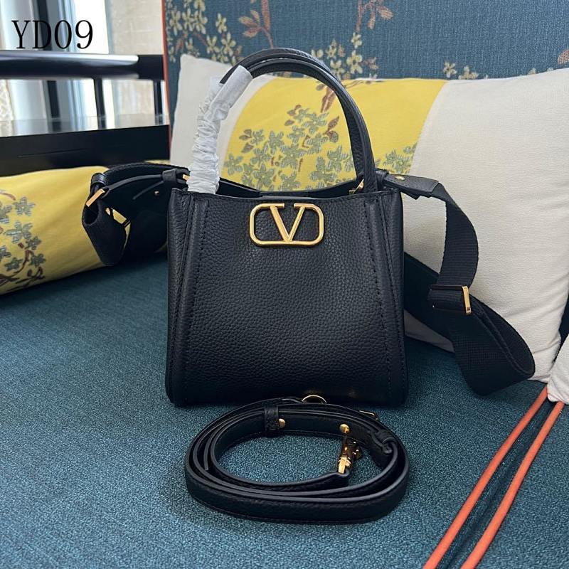 Valentiino YD09 Small VLogo Bag