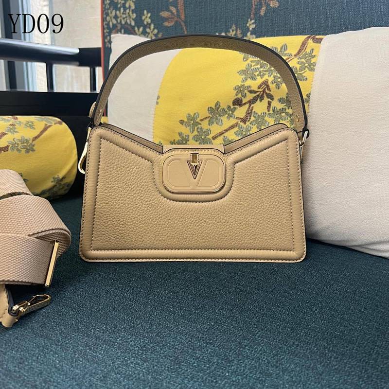 Valentiino YD09072 Rockstud Shoulder Bag
