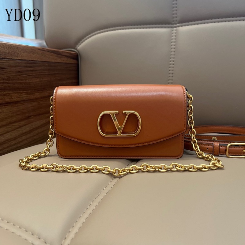 Valentiino YD09065 VLogo Clutch Bag