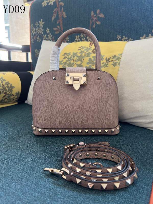 Valentiino YD09072 Garavani Rockstud Grained Calfskin Bag