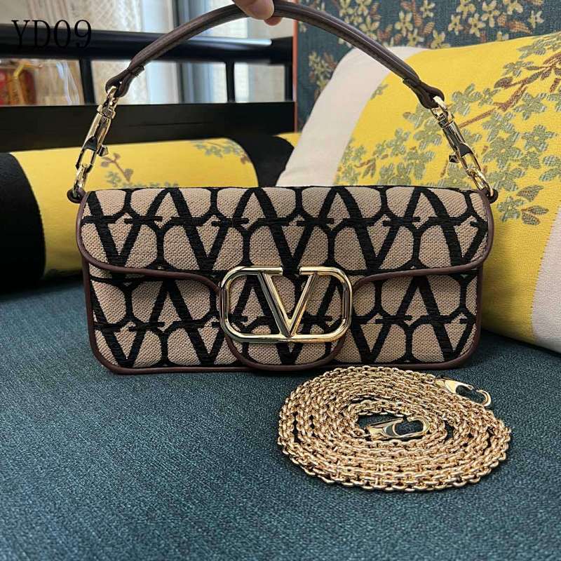 Valentiino YD09075 Model #5030L Large Clutch Bag