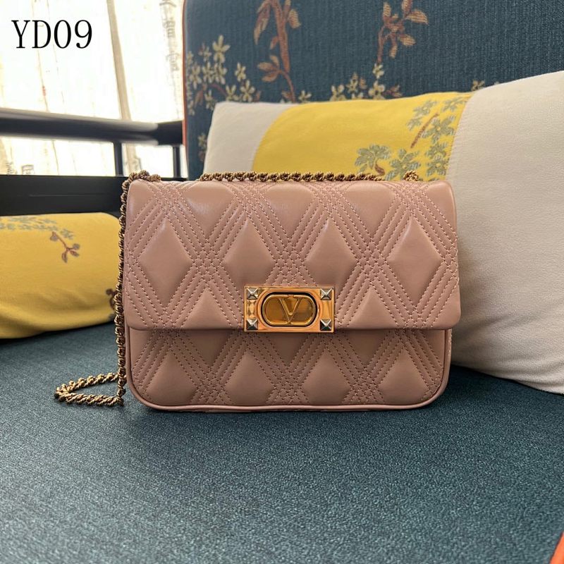 Valentiino YD09 Quilted Crossbody Bag