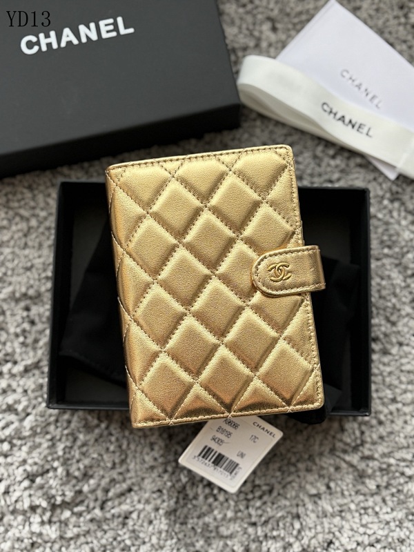 Chan3l YD13026 Classic Caviar Leather Passport Holder