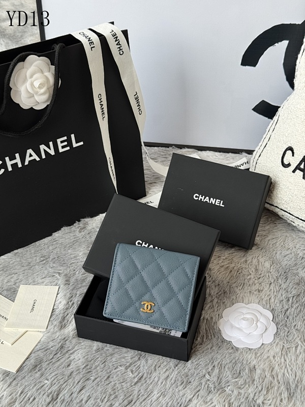 Chan3l YD13022 Quilted Caviar Leather Wallet