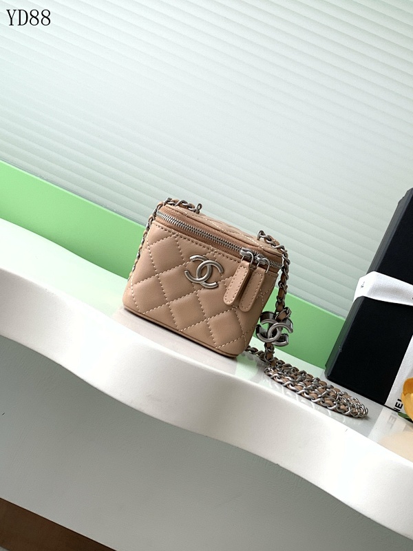 CHANELL YD88075 Mini Quilted Leather Wallet on Chain