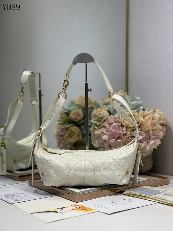 Christian Diiior YD89080 Quilted Leather Tote Bag
