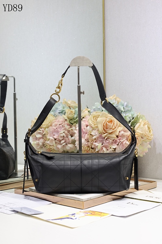 Diiior YD89080 Quilted Leather Crossbody Bag