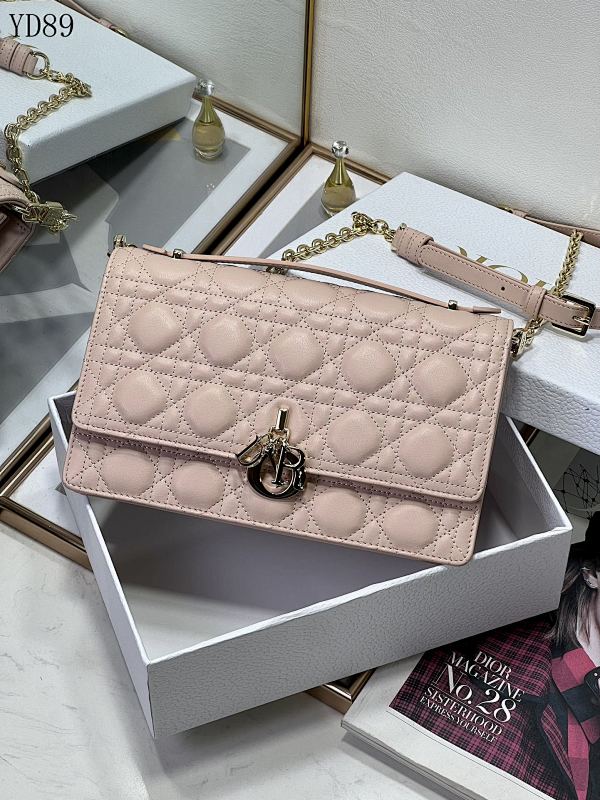 Diiior YD89071 Lady Diiior Quilted Clutch
