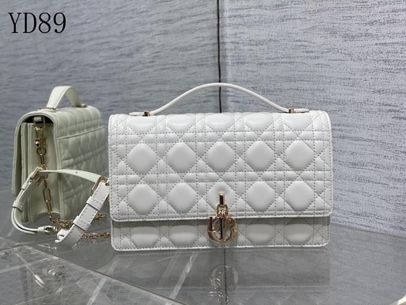 Diiior YD89071 Quilted White Leather Crossbody Bag