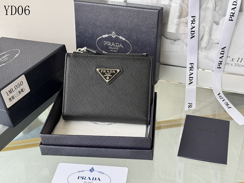 Pr4da 1ML050 Triangular Logo Wallet