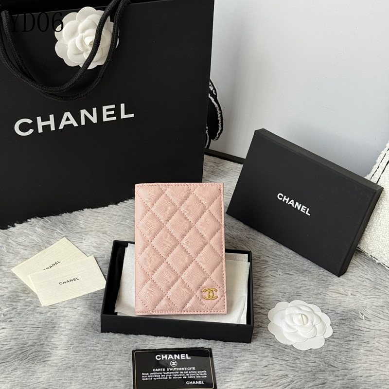 Chan3l YD06020 Classic Quilted Card Holder