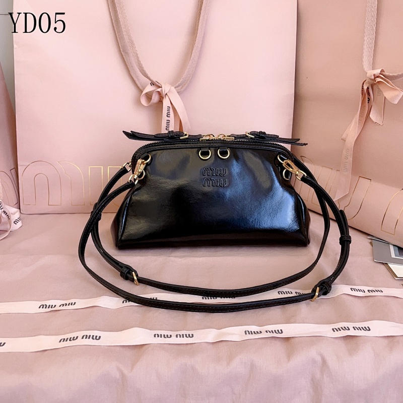 cover-219933267 MiuuMiuu YD05 Shell Backpack Bag