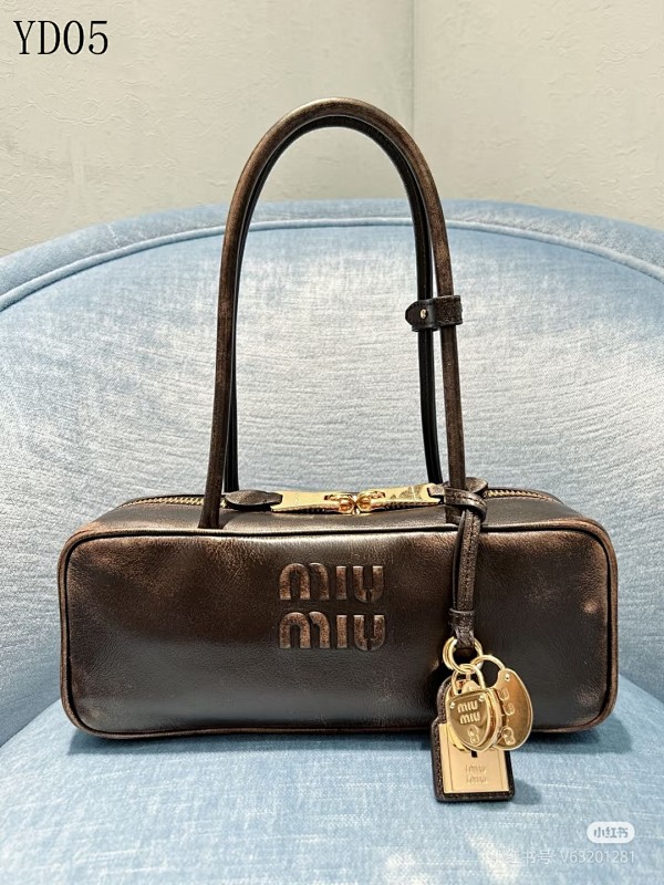 MiuuMiuu YD05095 5BB173 Vintage Patina Leather Tote