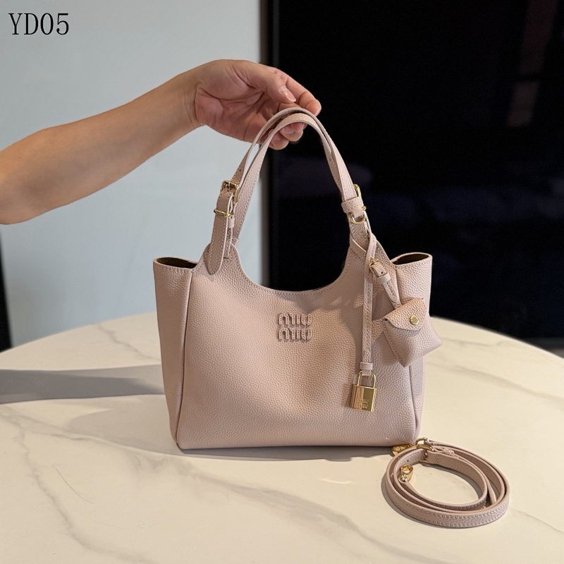 cover-219935937 MIUMIU YD05 Togo Basket Bag