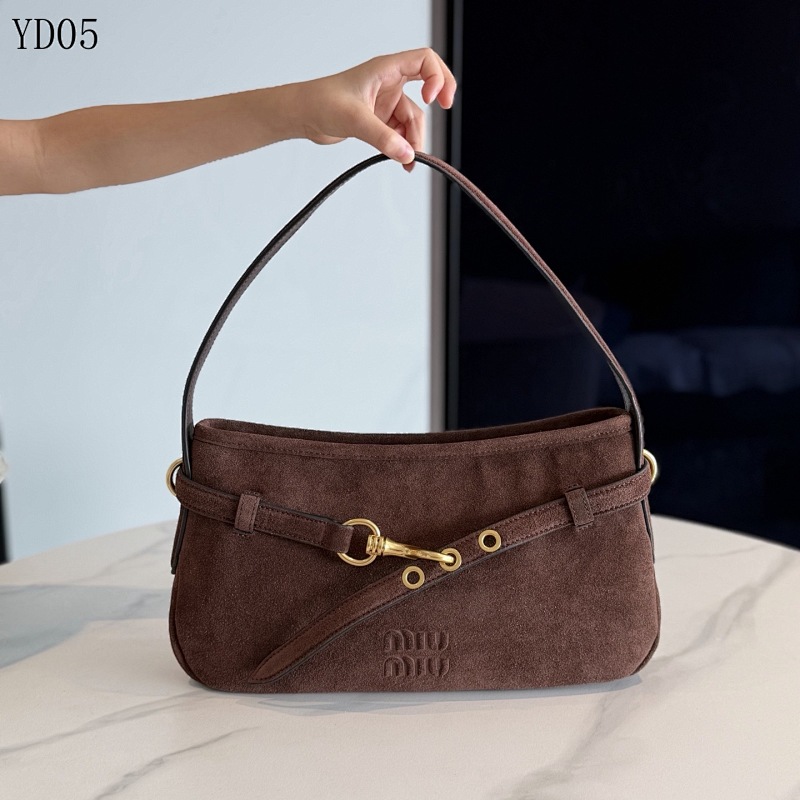 MiuMiu YD05 Aventure Shoulder Bag