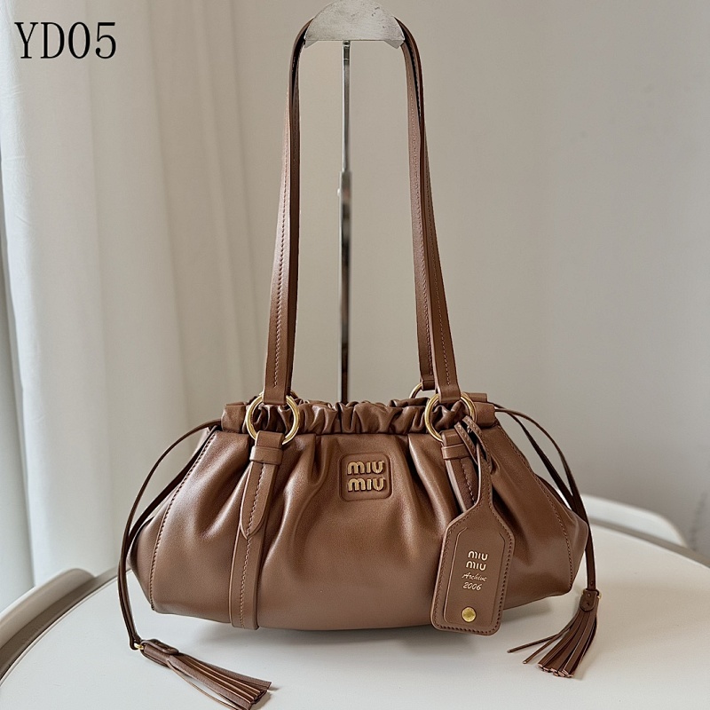 cover-219938146 MiuuMiuu YD05 Archive 2006 Leather Crossbody Bag