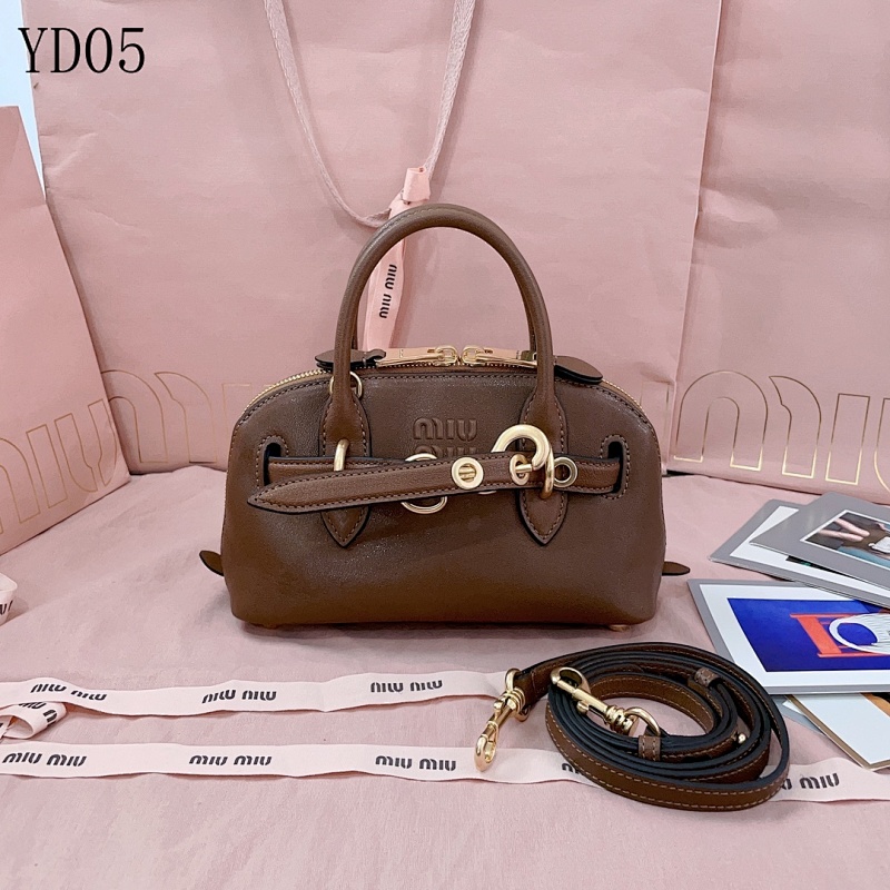 cover-219938747 MiuuMiuu YD05 Aventure Nappa Mini Top Handle Bag