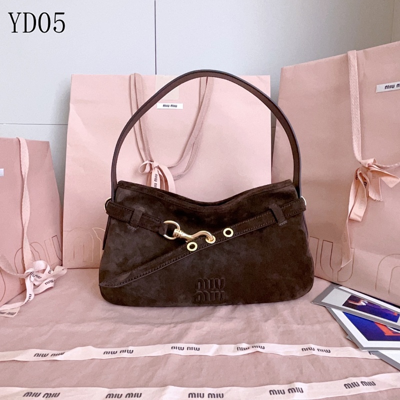 cover-219938981 MiuuMiuu YD05 Aventure Suede Shoulder Bag