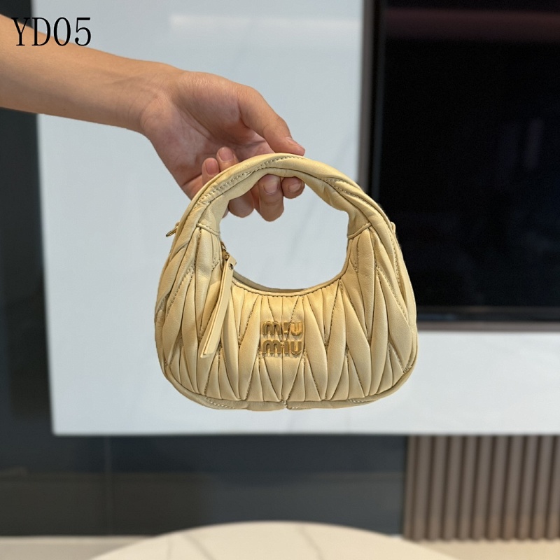 cover-219941309 MiuMiu YD05 Mini MiuWander Bag